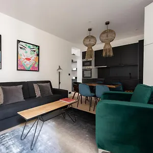 Arigato Paris