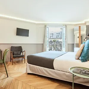 4* מלון Petit Lafayette