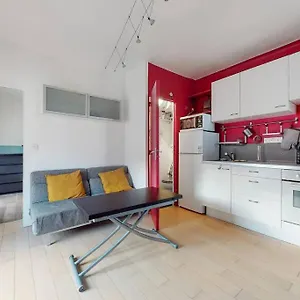 2 Pieces Lumineux & Calme Appartement