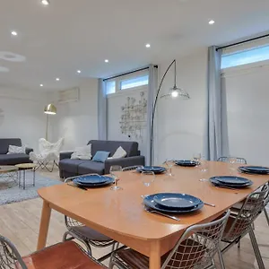 - Buttes Chaumont Botzaris Appartement